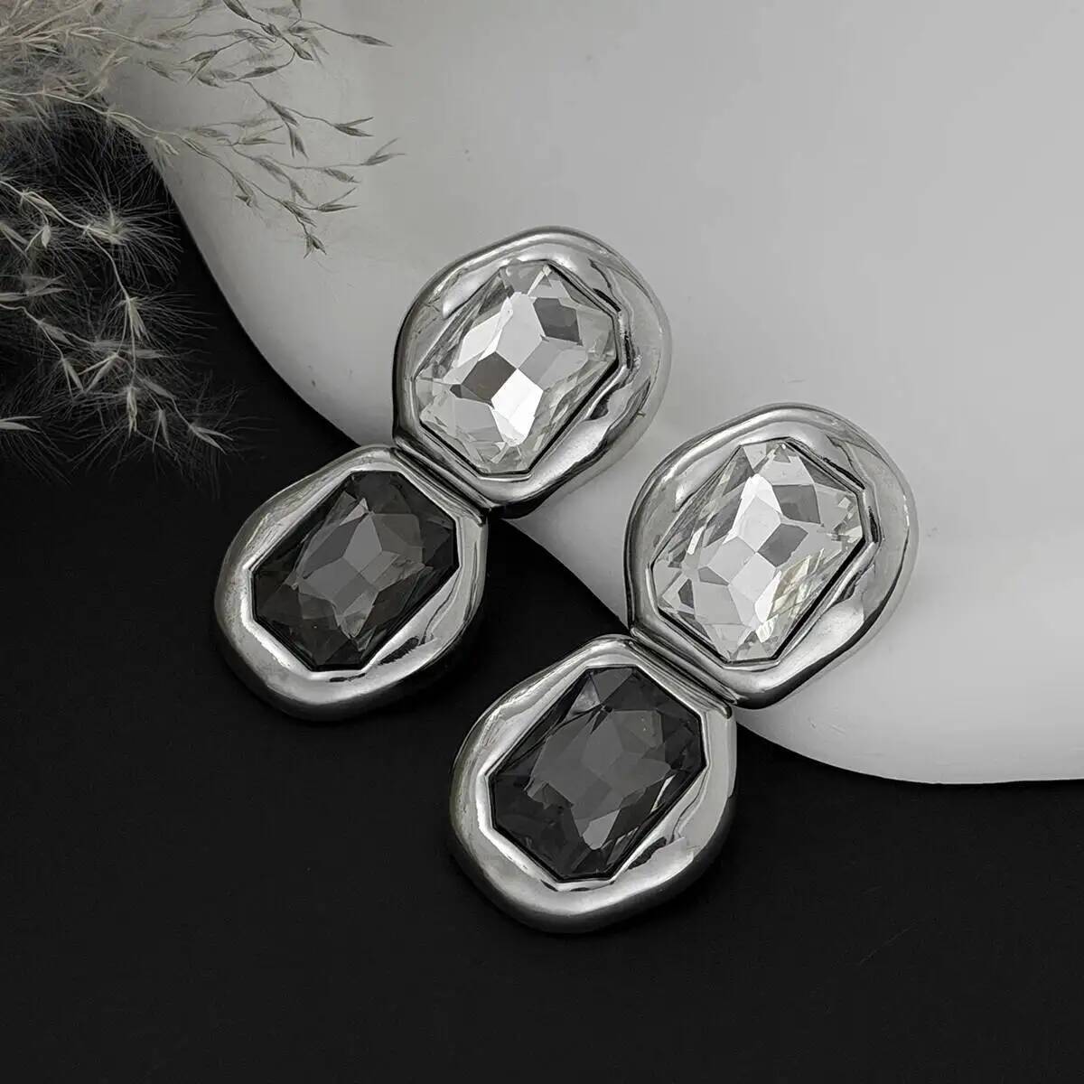 IngeSight.Z ユニークな高級ビッグガラスラインスト - Z Vintage Fashion のレビューと価格