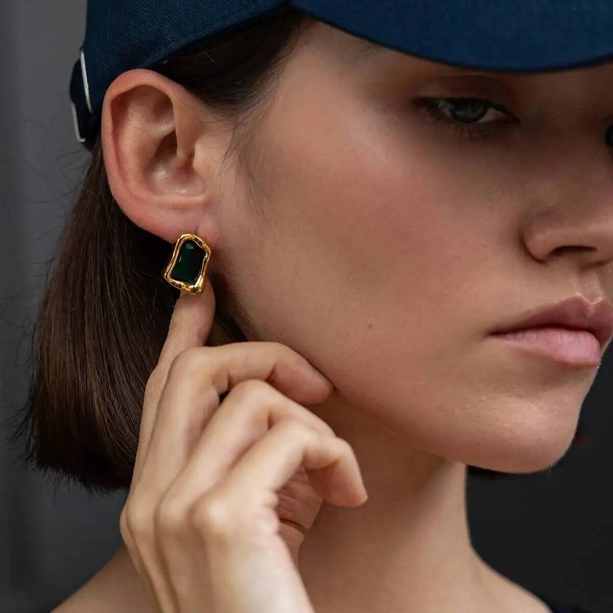 IngeSight.Z 絶妙なスクエアジルコン 18K ゴー - Z Vintage Fashion のレビューと価格
