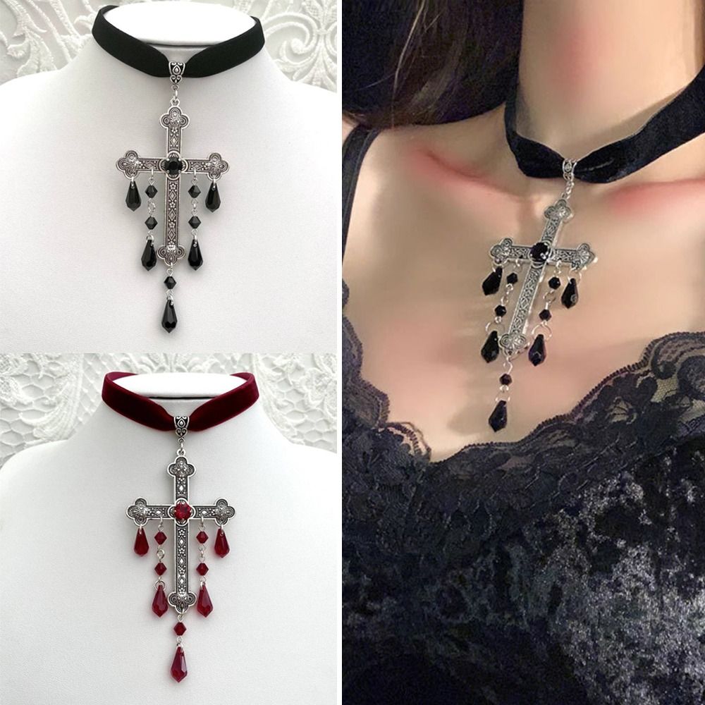 レトロスタイル 大きなクロスペンダント チョーカー レッドカ - Vintage Fashion Looks のレビューと価格